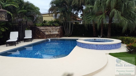 4 bedroom house for sale/rent in Coronado with casita. - image 12