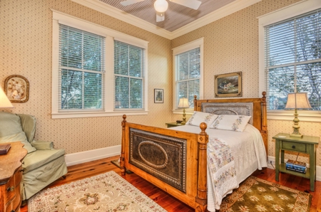 Texas Luxury Ranch For Sale in the Hill Country - Kerr Co. - image 1