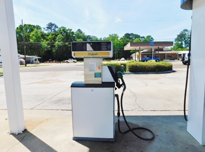 Gas Station Convenience Store Car Wash for Sale Columbia MS - image 7