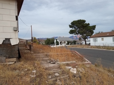 Downtown Kingman AZ home, fixer upper - image 11