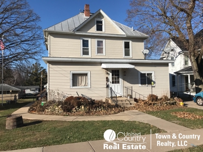 Multiple Homes For Sale - Platteville WI - Rental - UWP - image 2