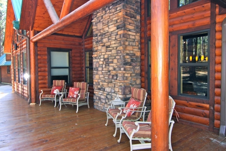 Log Cabin For Sale in Broken Bow Oklahoma Beavers Bend Park - image 19