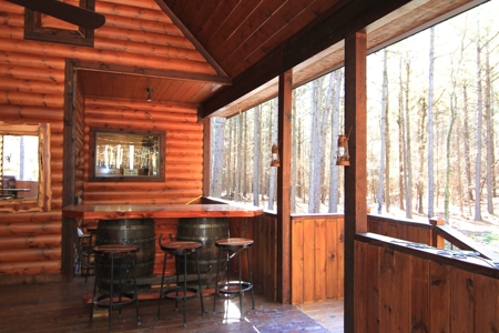 Log Cabin For Sale in Broken Bow Oklahoma Beavers Bend Park - image 6