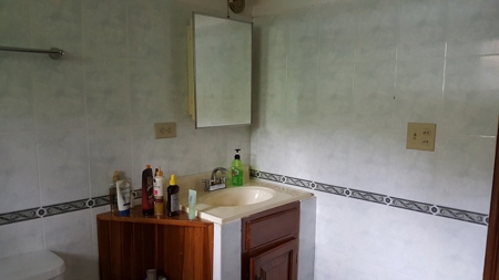Titled  Home in the Caribbean Bocas del Toro 2 min. to beach - image 1