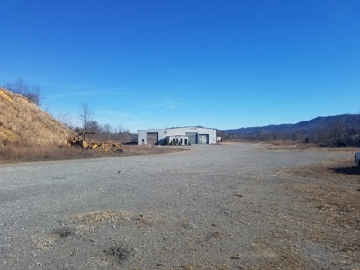 Great Multi-Use Building - image 1