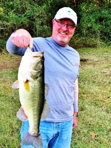 Secluded Cabin for Sale Pond Fishing Hunting Centreville MS - image 12