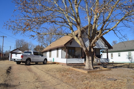 Historical Home For Sale in Protection, Kansas - image 2