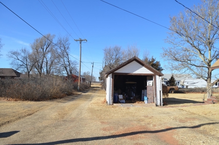 Historical Home For Sale in Protection, Kansas - image 3