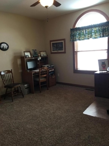 4 Bedroom, Maintenance Free Home In Maryville, Missouri - image 22