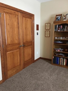 4 Bedroom, Maintenance Free Home In Maryville, Missouri - image 23