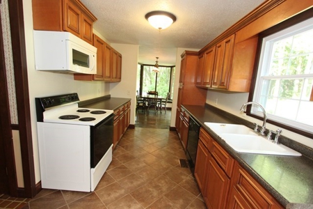 Charming Country Home In Lebanon VA For Sale - image 18