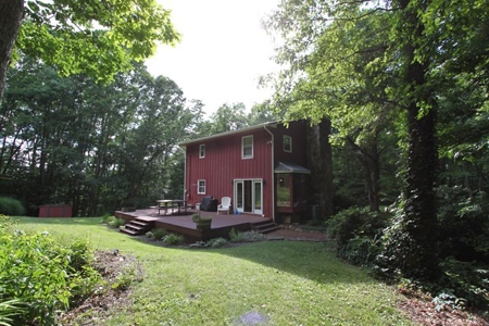 Charming Country Home In Lebanon VA For Sale - image 9