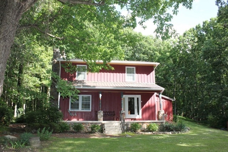 Charming Country Home In Lebanon VA For Sale - image 1