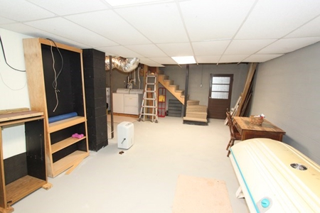 Charming Country Home In Lebanon VA For Sale - image 24