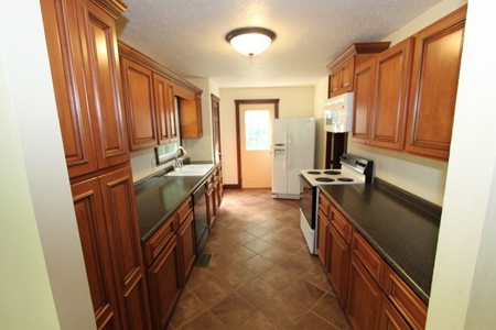 Charming Country Home In Lebanon VA For Sale - image 17