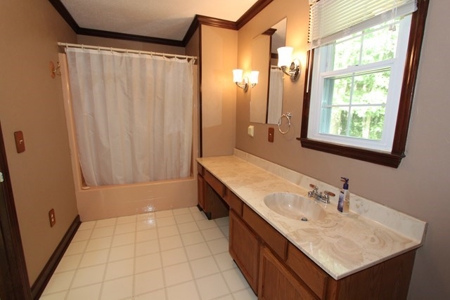 Charming Country Home In Lebanon VA For Sale - image 20