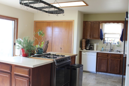 Rocky Mountain Custom Home with Shop in Canon City - image 31