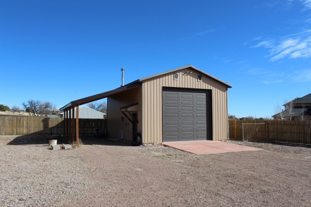 Rocky Mountain Custom Home with Shop in Canon City - image 19