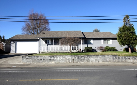 Northwest Grants Pass Oregon Home - image 1