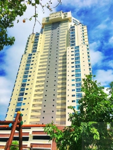 *******SOLD*********Coronado Condo on golf course - image 5