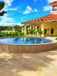 *******SOLD*********Coronado Condo on golf course - image 17