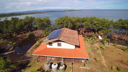 4 Bedroom Coastal Oceanfront Home Bocas del Toro Panama - image 40