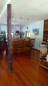 4 Bedroom Coastal Oceanfront Home Bocas del Toro Panama - image 5