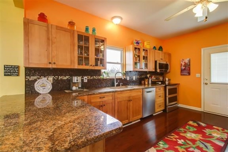 Perfect Mini Farm For Sale in Middle Tennessee - image 2