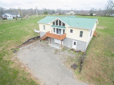 Perfect Mini Farm For Sale in Middle Tennessee - image 18