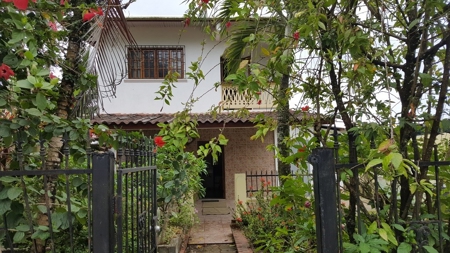 Home in Bocas Town with pool, Bocas del Toro, Panama - image 1