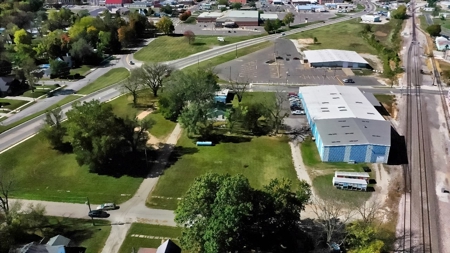 Missouri Ozarks commercial property for sale in West Plains - image 4