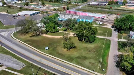 Missouri Ozarks commercial property for sale in West Plains - image 2