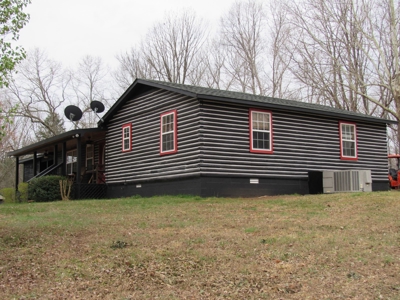 Tennessee Log Home on Acreage for Sale Decatur County TN - image 29