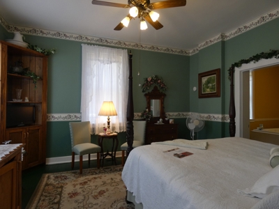 Turn Key B&B For Sale in Historic Hermann, Missouri - image 10