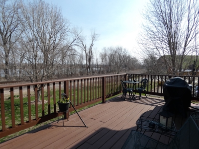 Turn Key B&B For Sale in Historic Hermann, Missouri - image 38