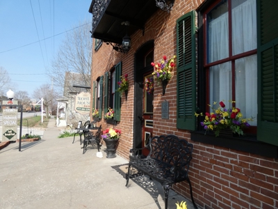 Turn Key B&B For Sale in Historic Hermann, Missouri - image 8