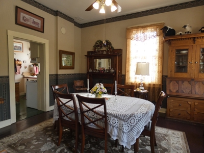 Turn Key B&B For Sale in Historic Hermann, Missouri - image 27