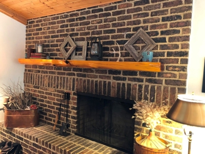 Beautiful Waterfront Home On Pineywoods Lake - image 6