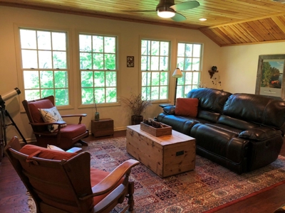 Beautiful Waterfront Home On Pineywoods Lake - image 15