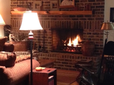 Beautiful Waterfront Home On Pineywoods Lake - image 7