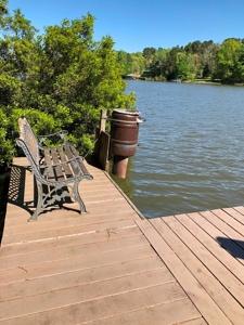 Beautiful Waterfront Home On Pineywoods Lake - image 18