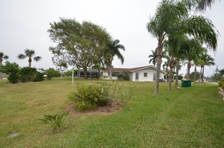 Beautiful Water Front Home for Sale Port Charlotte, Fl - image 3