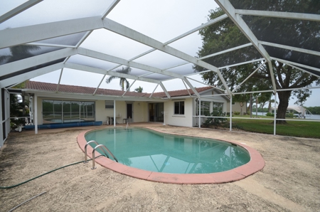 Beautiful Water Front Home for Sale Port Charlotte, Fl - image 17