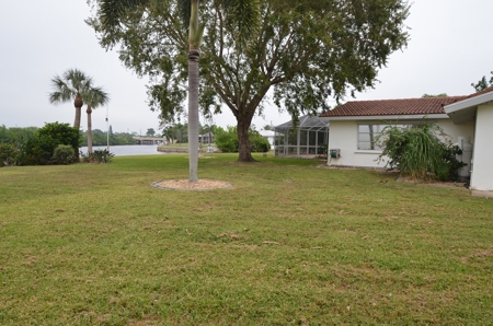 Beautiful Water Front Home for Sale Port Charlotte, Fl - image 33