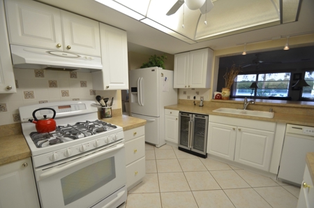 Beautiful Water Front Home for Sale Port Charlotte, Fl - image 13