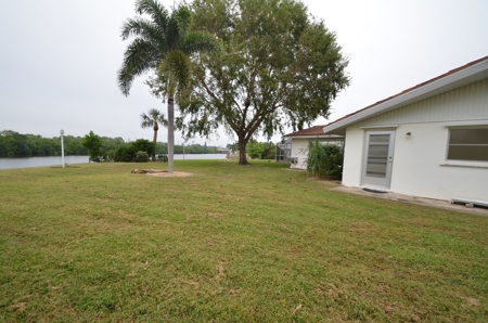 Beautiful Water Front Home for Sale Port Charlotte, Fl - image 32