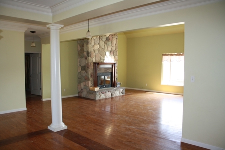 Missouri Riverfront home for Sale  Dittmer Mo 382 acres - image 10