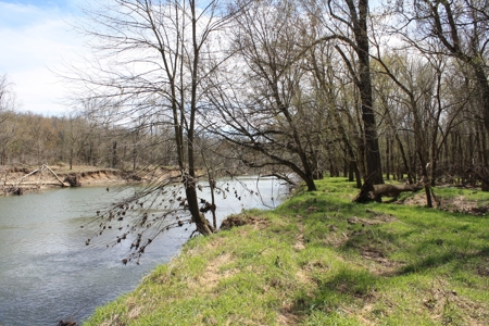 Missouri Riverfront home for Sale  Dittmer Mo 382 acres - image 38