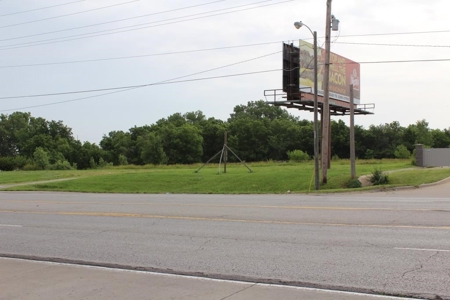 Commercial Development Real Estate Auction Topeka KS - image 1