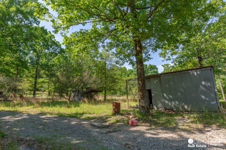 Off Grid Property in Arkansas - image 4